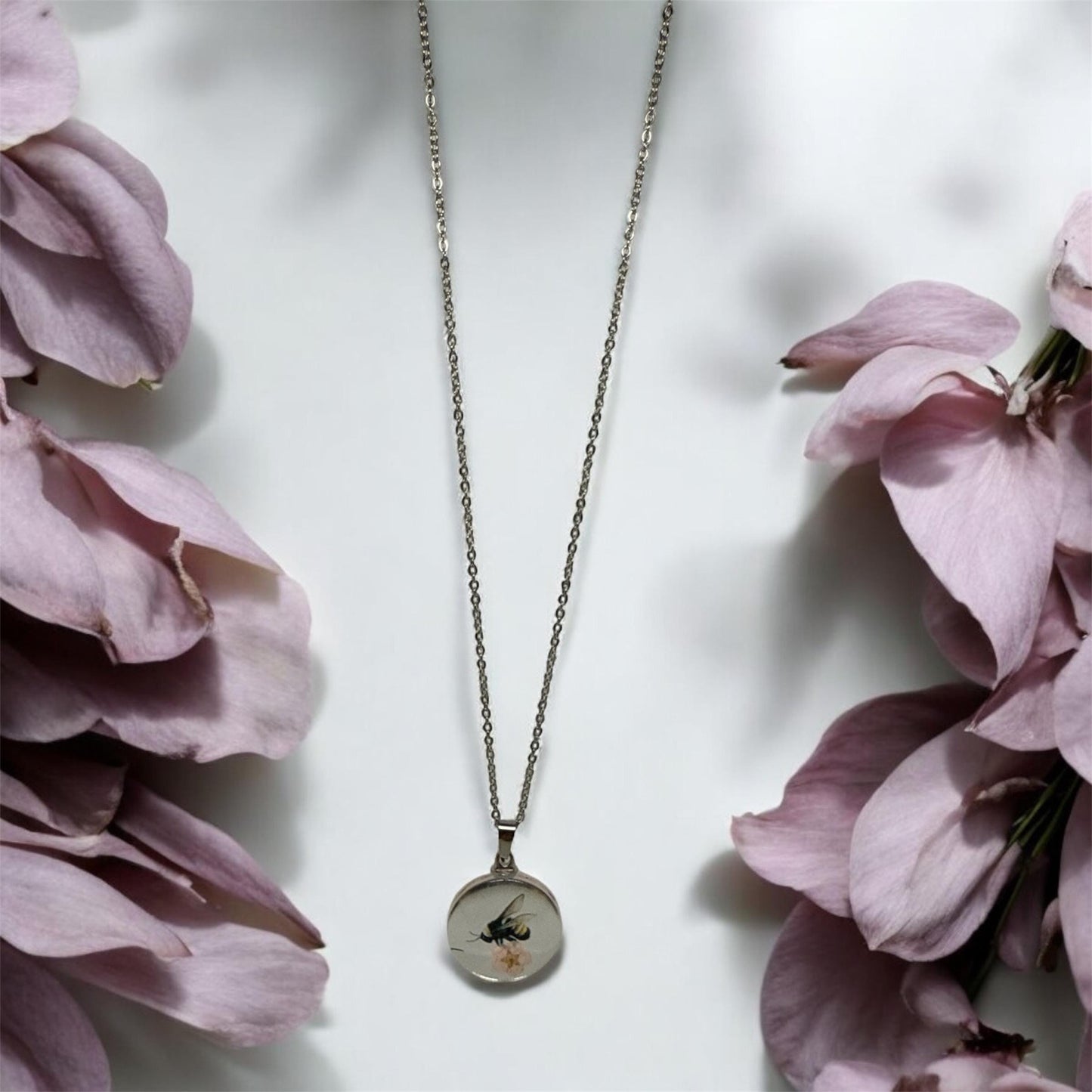 Nature-Inspired Triple Pendant Necklace with Real Flowers and Bee – 17 Inch Stainless Steel Chain