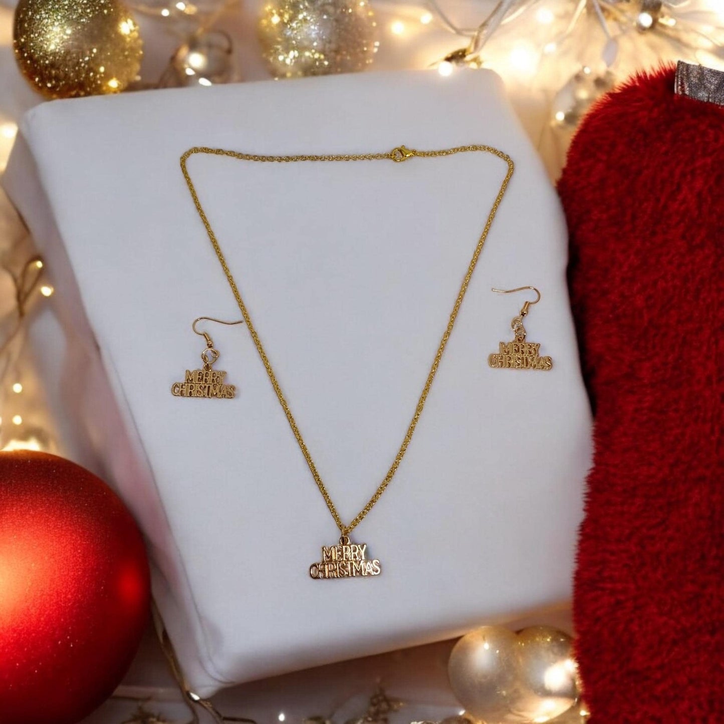 Christmas Gift Jewelry Set - ‘Merry Christmas’ Necklace & Earrings in Gold and Silver