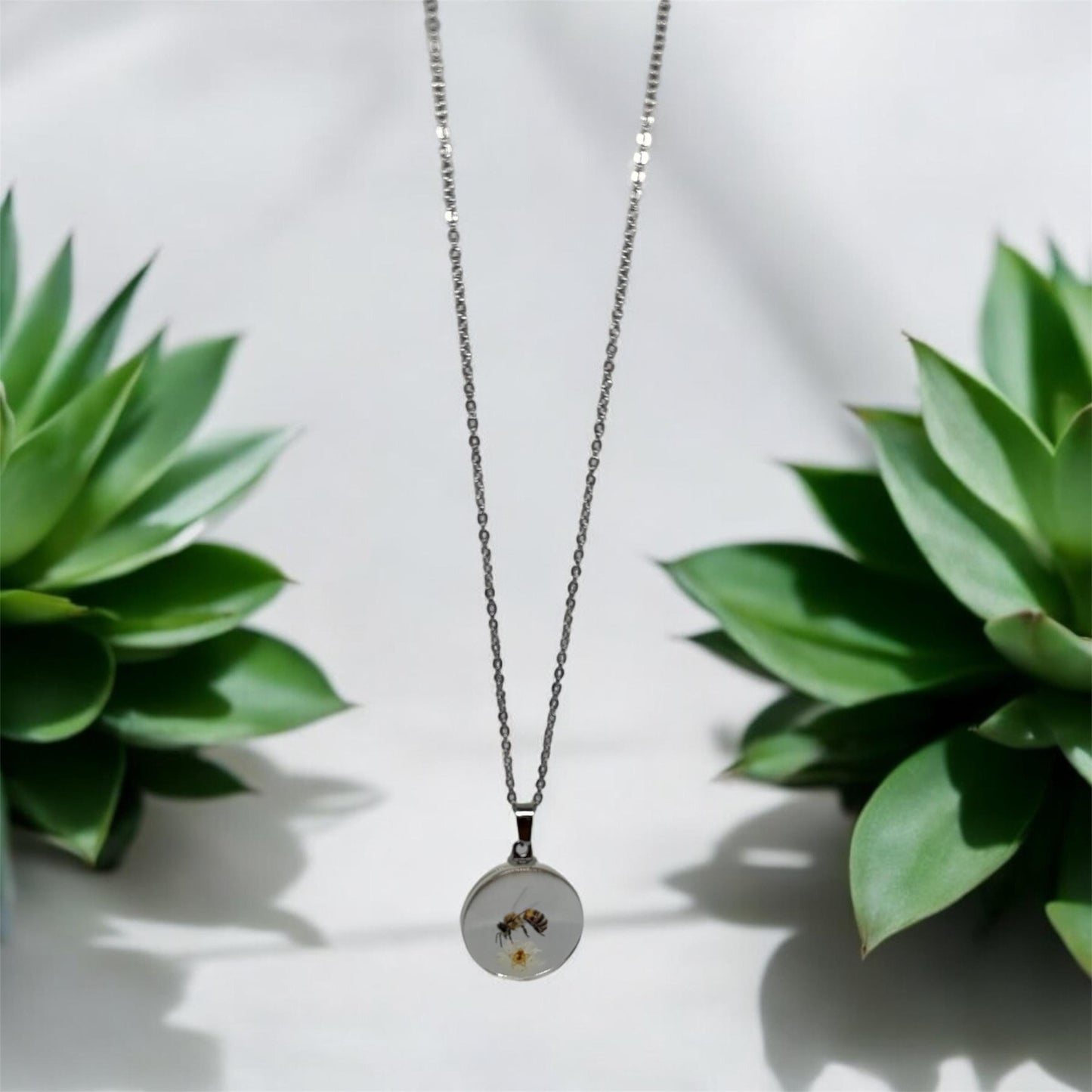 Nature-Inspired Triple Pendant Necklace with Real Flowers and Bee – 17 Inch Stainless Steel Chain